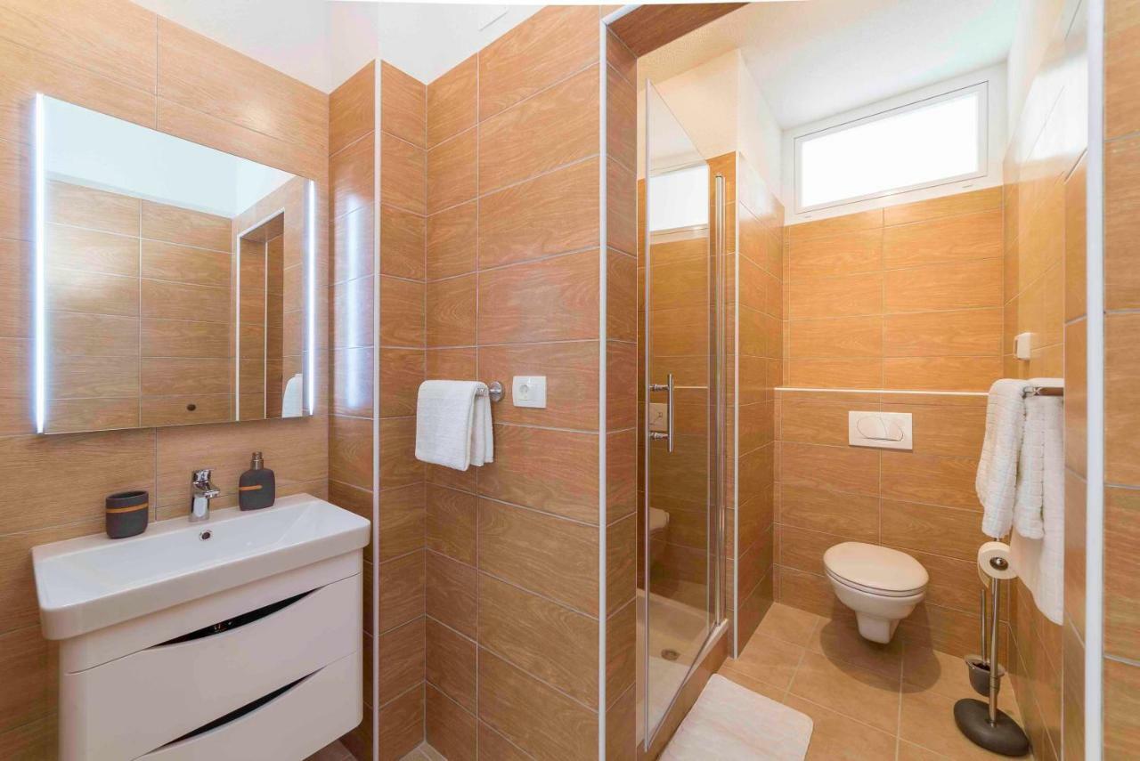 Sunset House Apartment Kampor ภายนอก รูปภาพ
