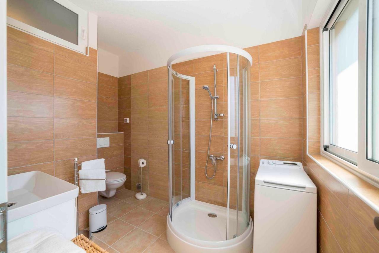 Sunset House Apartment Kampor ภายนอก รูปภาพ