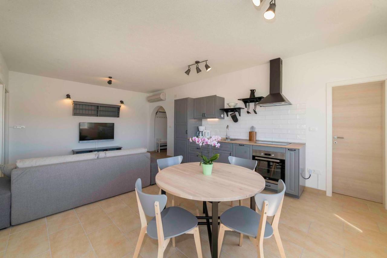 Sunset House Apartment Kampor ภายนอก รูปภาพ